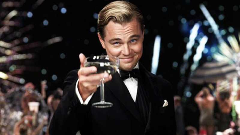 Leonardo Di Caprio plays The Great Gatsby